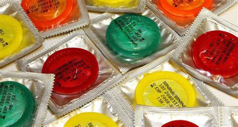 Blowjob ohne Kondom gegen Aufpreis Finde eine Prostituierte Glarus
